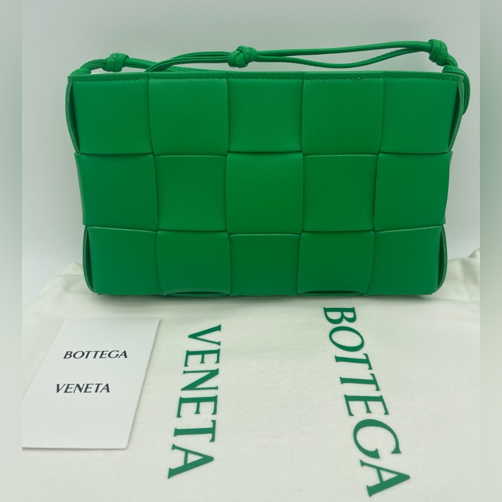 ❌❌SOLD! ❌❌NEW BOTTEGA VENETA CASSETTE GREEN LEATHER BAG PURSE AUTHENTIC! - Picture 8 of 16